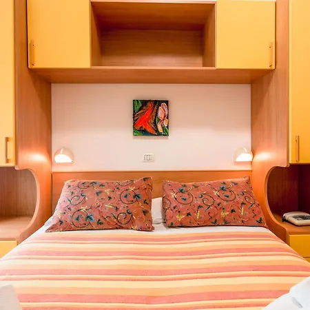 Atlantic Hotel 3*