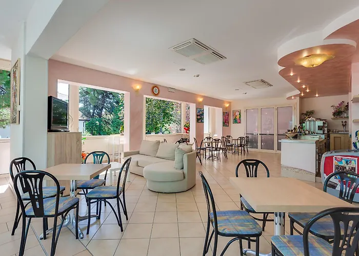 מלון Atlantic 3*